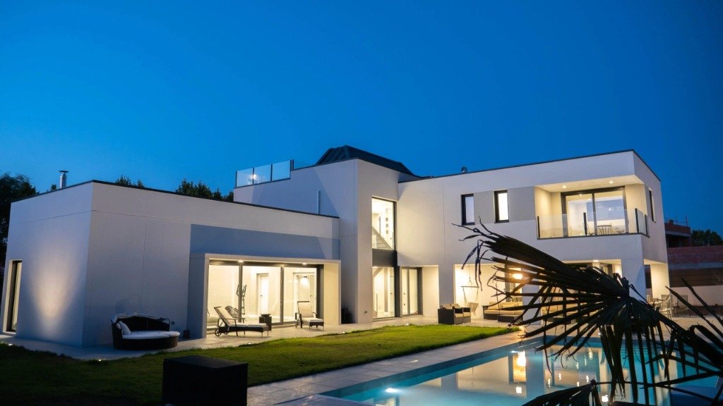 Residencia premium con piscina — Marcelo Benítez Construcciones