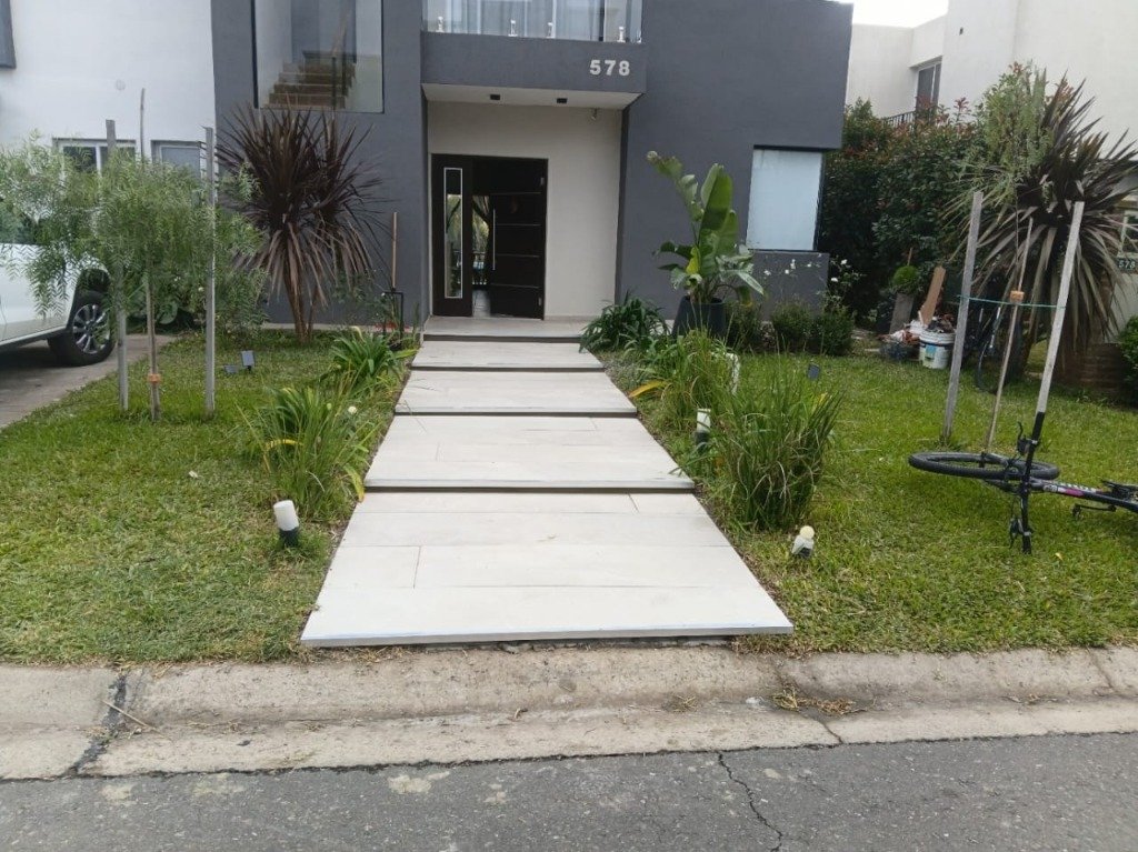 Reforma exterior de vivienda — Marcelo Benítez Construcciones