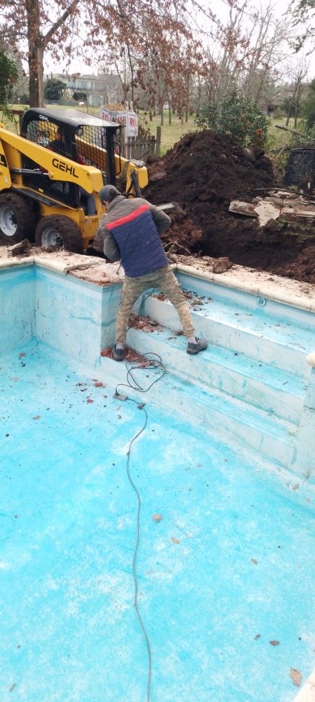 Preparación — excavación de piscina